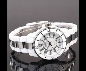 ■送料無料■新品♪超軽量OHSENデザイン腕時計☆ホワイト白【ディーゼル カシオ オメガ セイコー 福袋】