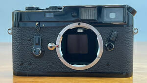 Leica ライカ M4 黒後塗り【ジャンク】