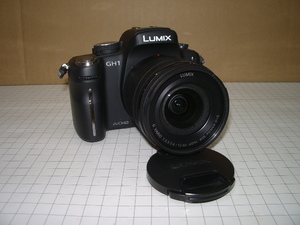 パナソニック　ミラーレス一眼レンズ付き　Panasonic LUMIX DMC-GH1 BK+G VARIO 12-60mm f3.5-5.6　難あり　