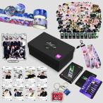 Stray Kidsグッズ ギフトボックス フォトカード テープ トレカ 写真 K-POP 韓国 アイドル キーリング ストラップ シールセット 95枚 ストレイキッズ