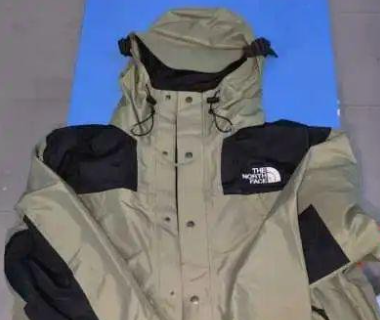 哪个网站买二手北面冲锋衣比较好?雅虎日淘户外北面冲锋衣单品!