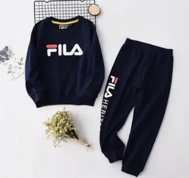 潮牌服饰哪个网站有卖?日本煤炉代切潮牌服饰!