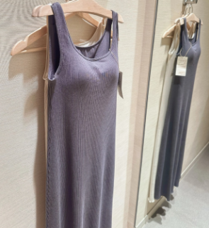 日淘代购二手无印良品紧身裙,品牌服饰二手交易网站推荐!