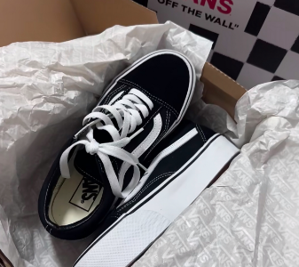 经典潮牌二手范斯运动鞋哪里淘的到?煤炉代切二手范斯运动鞋单品!