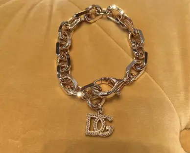 煤炉代切日淘网站代拍二手杜嘉班纳手链,品牌饰品日淘代购!