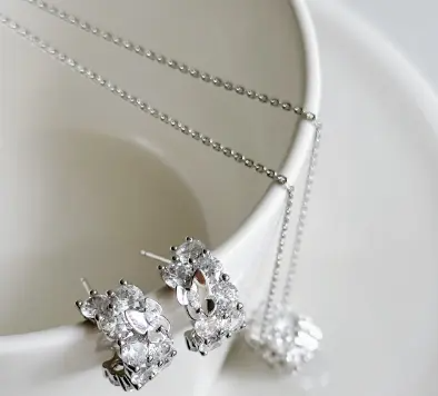 日淘代拍二手品牌首饰网站推荐,低价解锁奢华魅力!