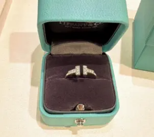 二手品牌戒指日淘网站汇总,轻松淘好看品牌戒指!