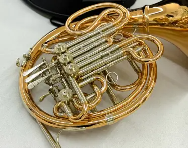 一键日淘代购二手品牌管乐器,便捷日淘代拍畅享音乐世界!