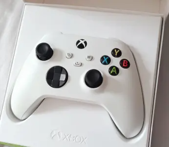 二手游戏手柄哪里买正品?推荐日本雅虎拍卖必逛日淘网站!