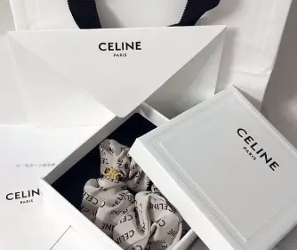 好看思琳CELINE二手发饰哪里拍便宜?品牌发饰日淘网站搭配推荐!